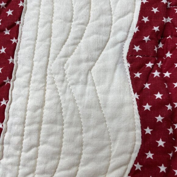 VTG Quilted table runner Maroon star print quilt handmade burgundy 4th july Patr - Picture 12 of 14